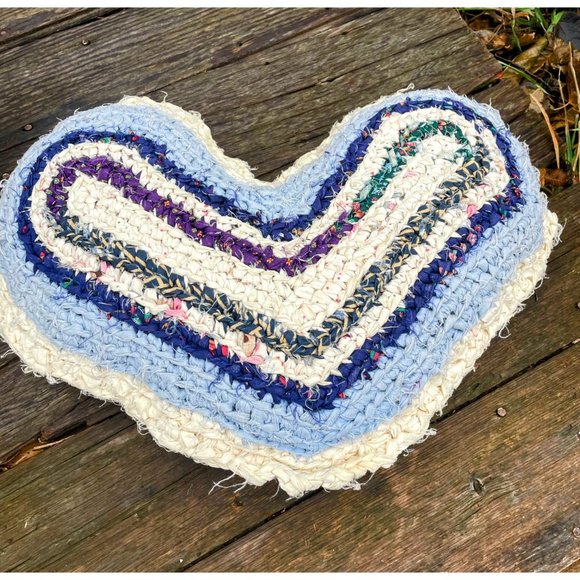 Vintage Heart Shaped Rag Rug Accent Pillow Farmhouse Primitive Blue White - Picture 6 of 16